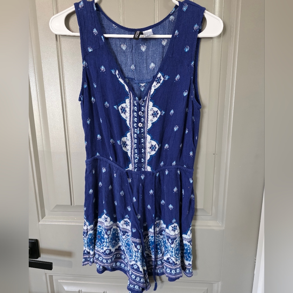 H&M Womans Size 8 Blue Geometric Print Romper Sleeveless